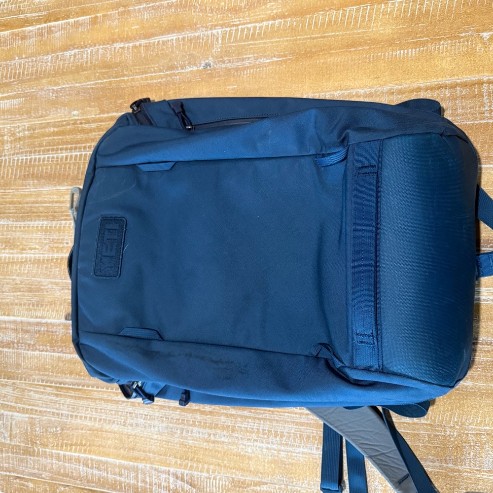 Yeti Navy Blue Men's Backpack 27L